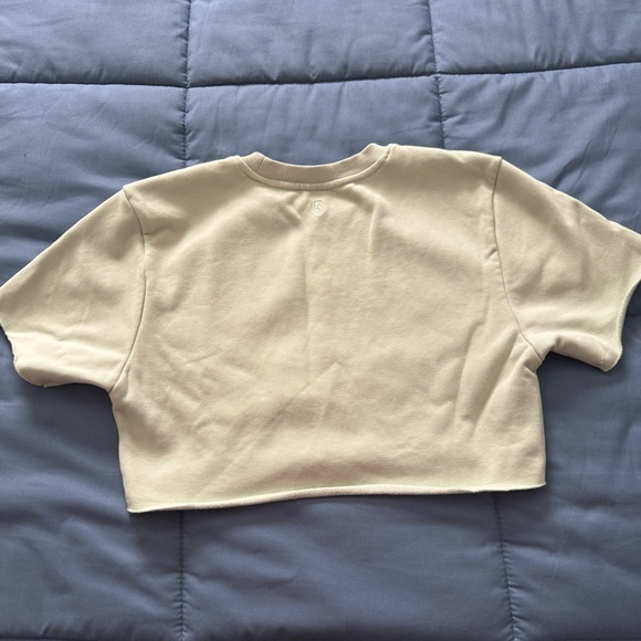 Buffbunny Cloud Cropped Top (Medium) - Picture 2 of 6